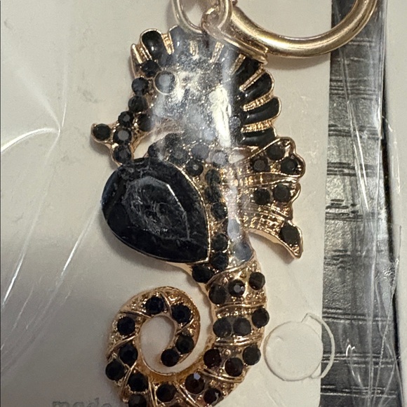 Mint Vibrant Seahorse Keychains bundle - Picture 4 of 4